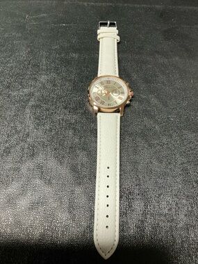 Classic White Leather Strap Women's Watch - Rose Gold Case